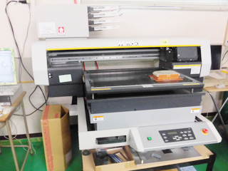 UVインクジェットプリンター